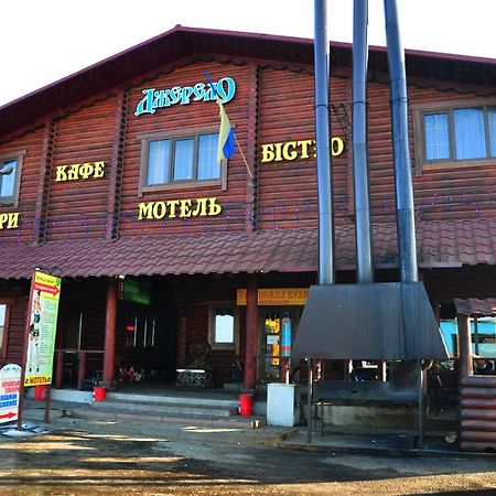 Джерело Brody Exterior photo